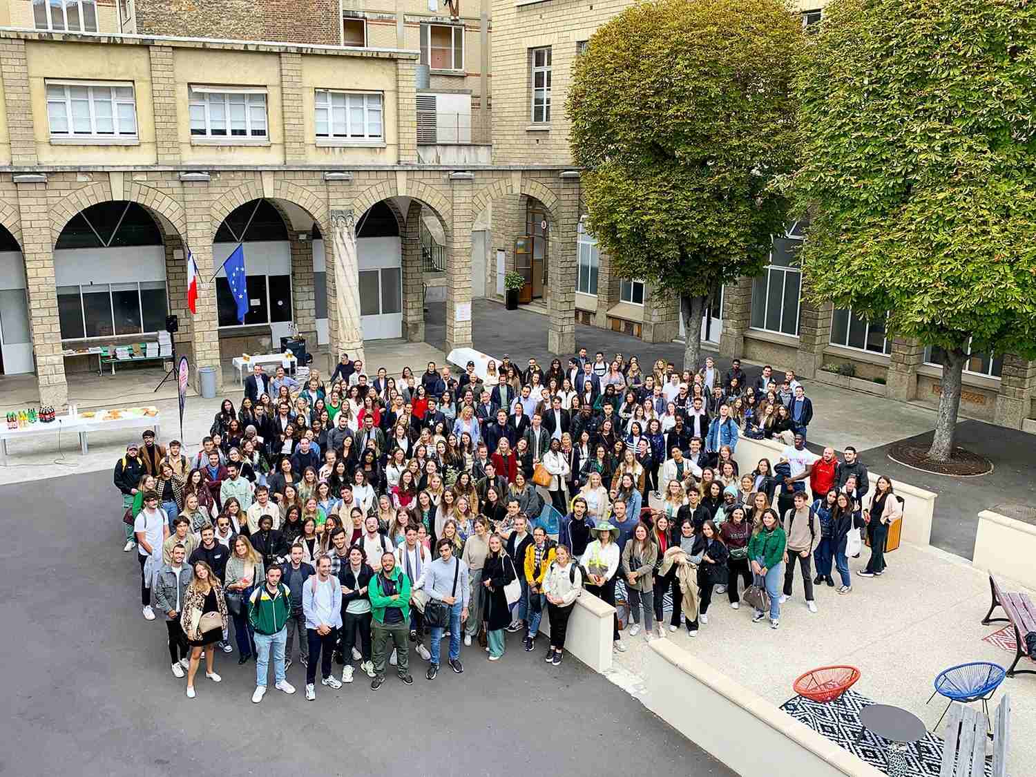 Inside LVMH - Innovation Marketing - TBS Campus Paris