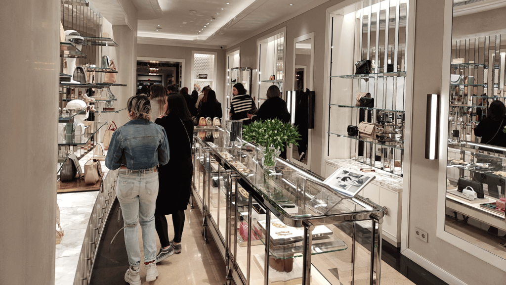 Students from MSc Fahion and Luxury Marketing visit Santa Eulàlia Store